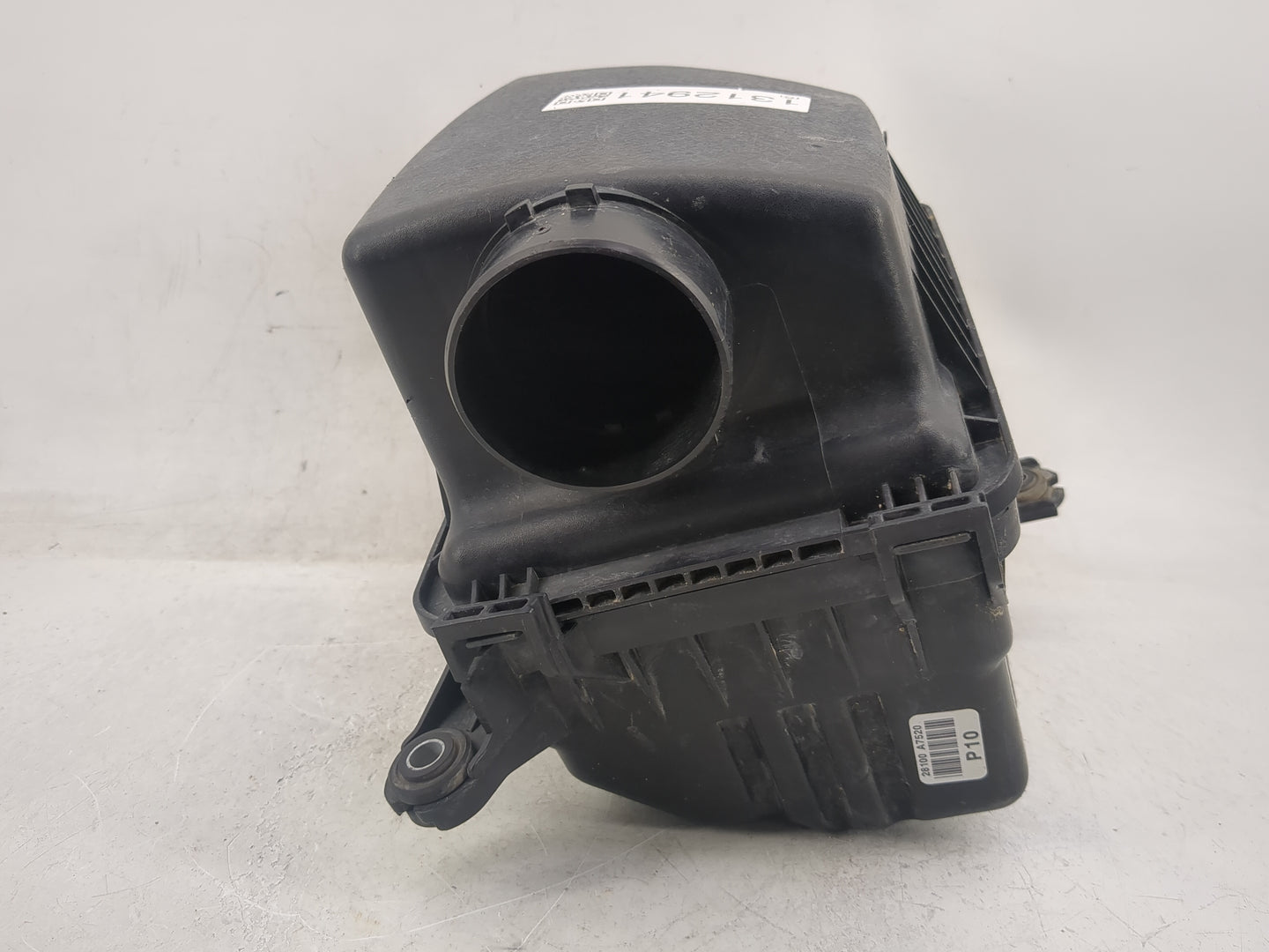 2016 Hyundai Elantra Air Cleaner Intake-duct Hose Tube - Oemusedautoparts1.com