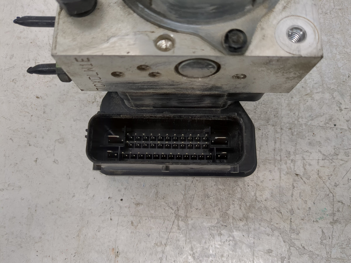 2014-2016 Hyundai Elantra Anti-Lock Brake ABS Pump Module Actuator OEM P/N:58920-3X630 Fits Fits 2014 2015 2016 OEM Used Aut