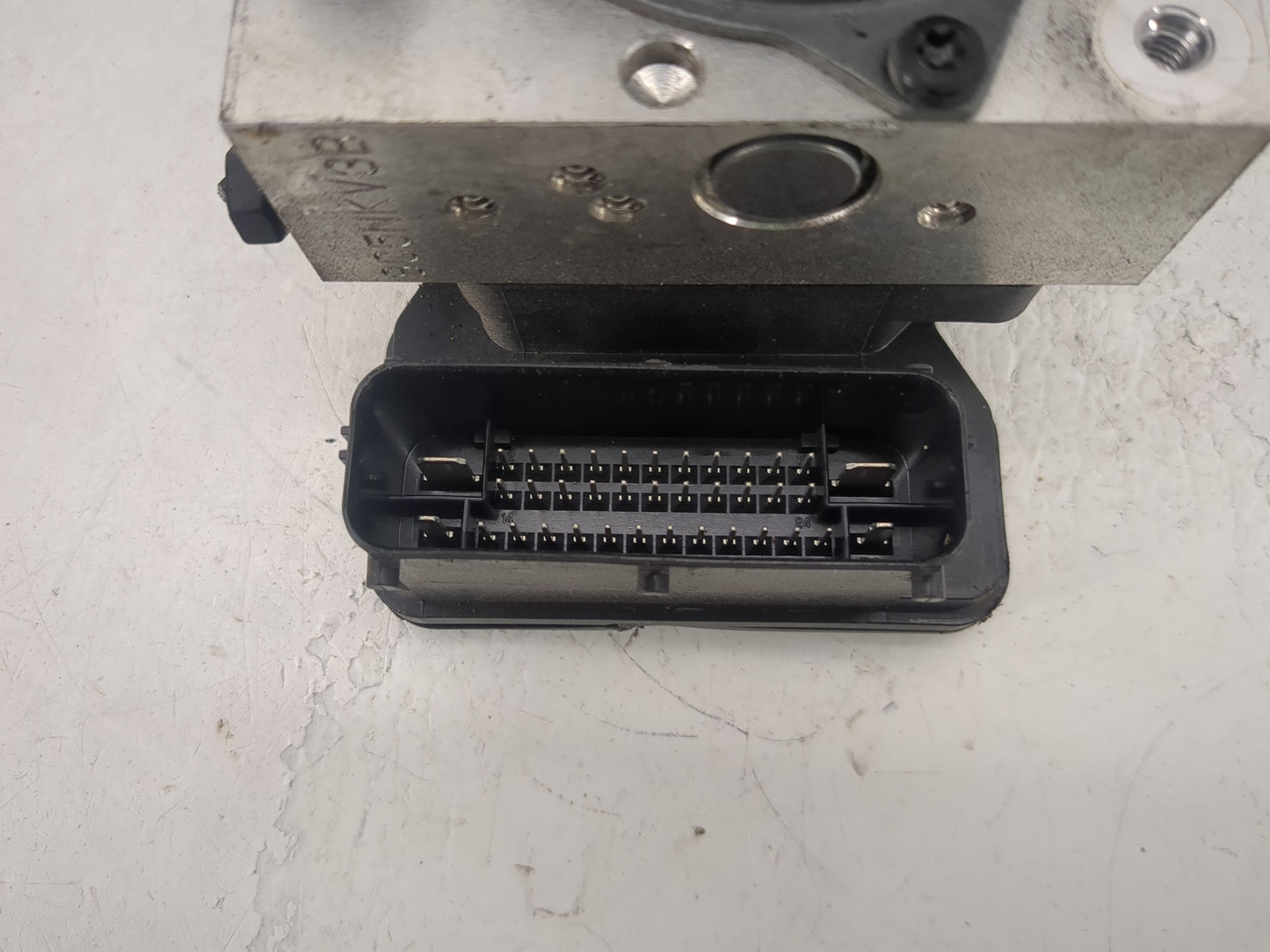 2014-2016 Hyundai Elantra ABS Pump Control Module Replacement P/N:58920-3X630 BE6003G510 Fits Fits 2014 2015 2016 OEM Used A