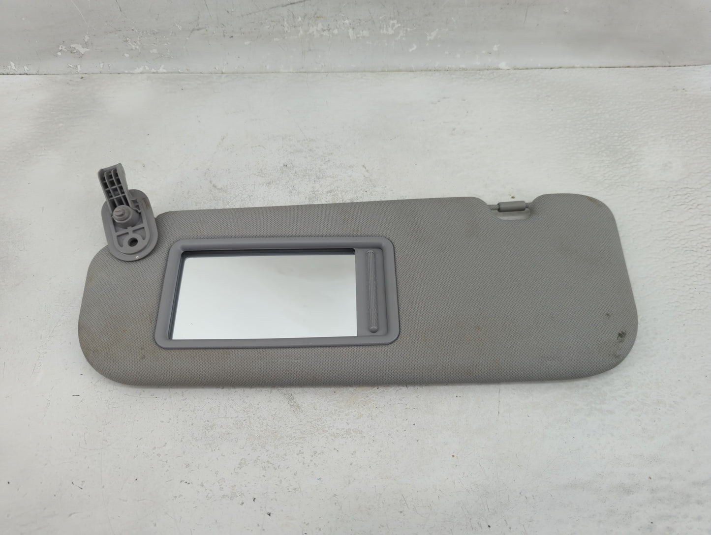 2014-2016 Hyundai Elantra Sun Visor Shade Replacement Driver Left Mirror Fits Fits 2014 2015 2016 OEM Used Auto Parts - Oemu