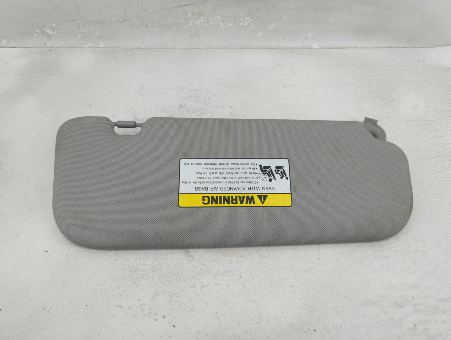 2014-2016 Hyundai Elantra Sun Visor Shade Replacement Driver Left Mirror Fits Fits 2014 2015 2016 OEM Used Auto Parts - Oemu