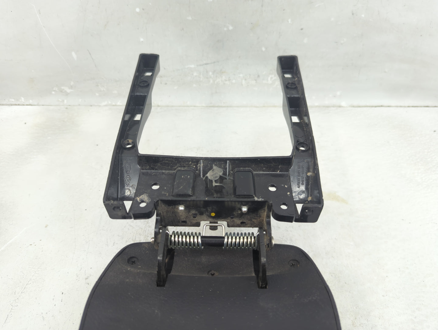 2016 Hyundai Elantra Center Console Armrest Cover Lid P/N:84612-A5100 Fits OEM Used Auto Parts - Oemusedautoparts1.com