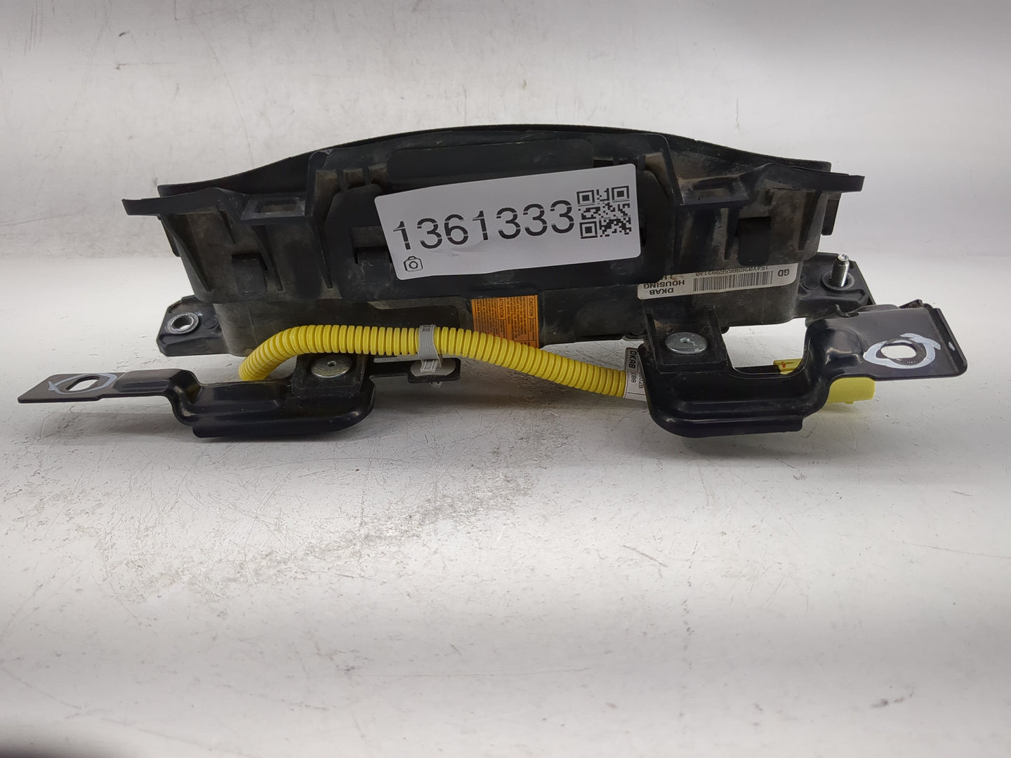 2016-2017 Hyundai Elantra Air Bag Driver Left Knee OEM P/N:56970A5100RY Fits Fits 2016 2017 OEM Used Auto Parts - Oemusedaut