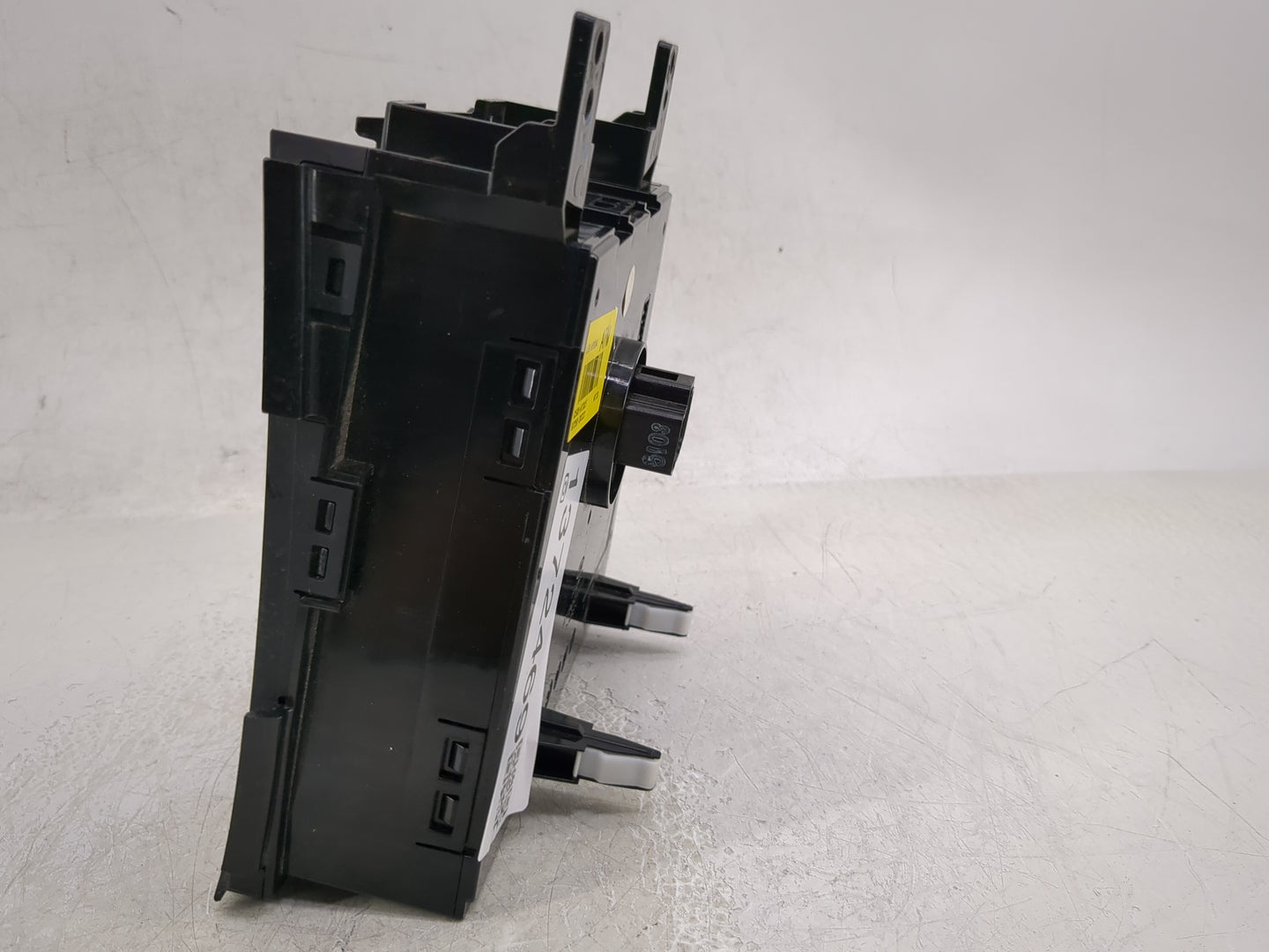 2014-2016 Hyundai Elantra Climate Control Module Temperature AC/Heater Replacement P/N:97250-3XCC1 97250-3XXXX Fits OEM Used