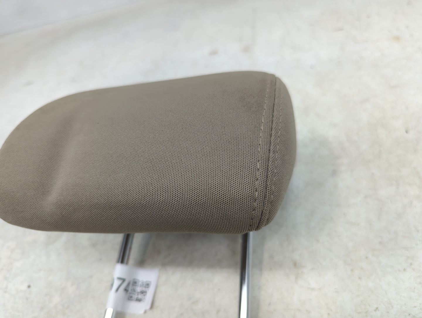 2011-2016 Hyundai Elantra Headrest Head Rest Rear Center Seat Fits Fits 2011 2012 2013 2014 2015 2016 OEM Used Auto Parts - 