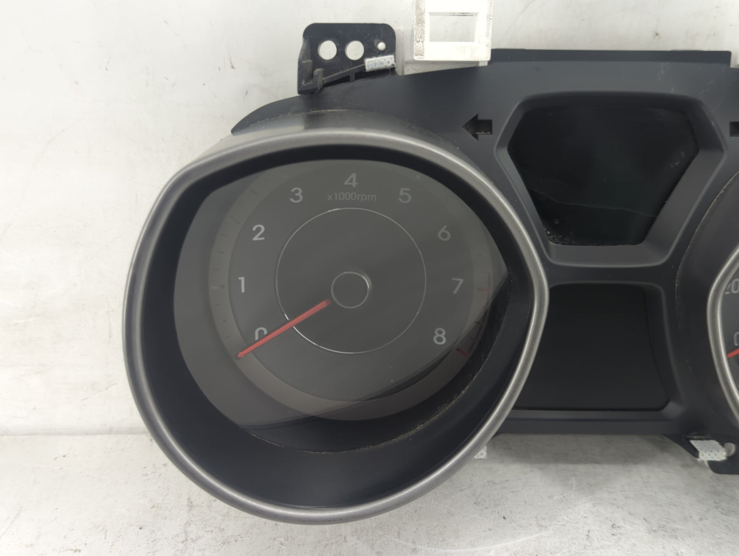 2014-2016 Hyundai Elantra Instrument Cluster Speedometer Gauges P/N:94004-3Y010 Fits Fits 2014 2015 2016 OEM Used Auto Parts