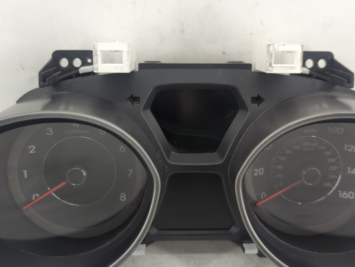 2014-2016 Hyundai Elantra Instrument Cluster Speedometer Gauges P/N:94004-3Y010 Fits Fits 2014 2015 2016 OEM Used Auto Parts