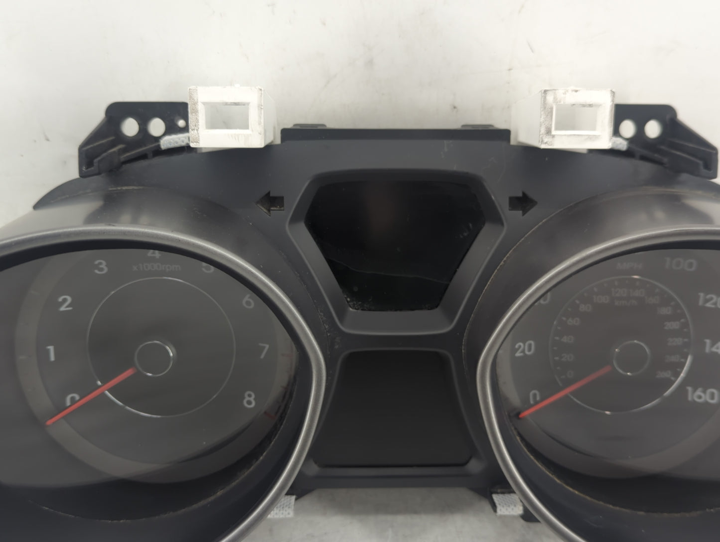 2014-2016 Hyundai Elantra Instrument Cluster Speedometer Gauges P/N:94004-3Y010 Fits Fits 2014 2015 2016 OEM Used Auto Parts