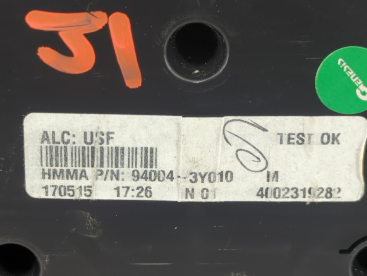 2014-2016 Hyundai Elantra Instrument Cluster Speedometer Gauges P/N:94004-3Y010 Fits Fits 2014 2015 2016 OEM Used Auto Parts