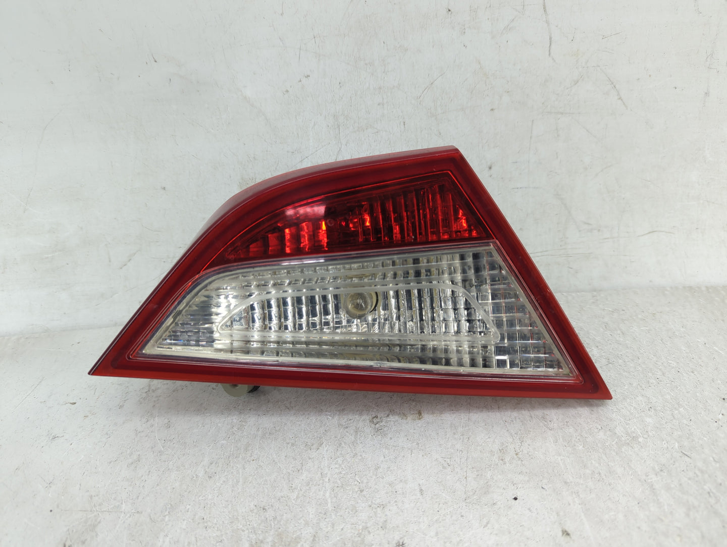 2014-2016 Hyundai Elantra Tail Light Assembly Passenger Right OEM P/N:92403-3Q Fits Fits 2014 2015 2016 OEM Used Auto Parts 