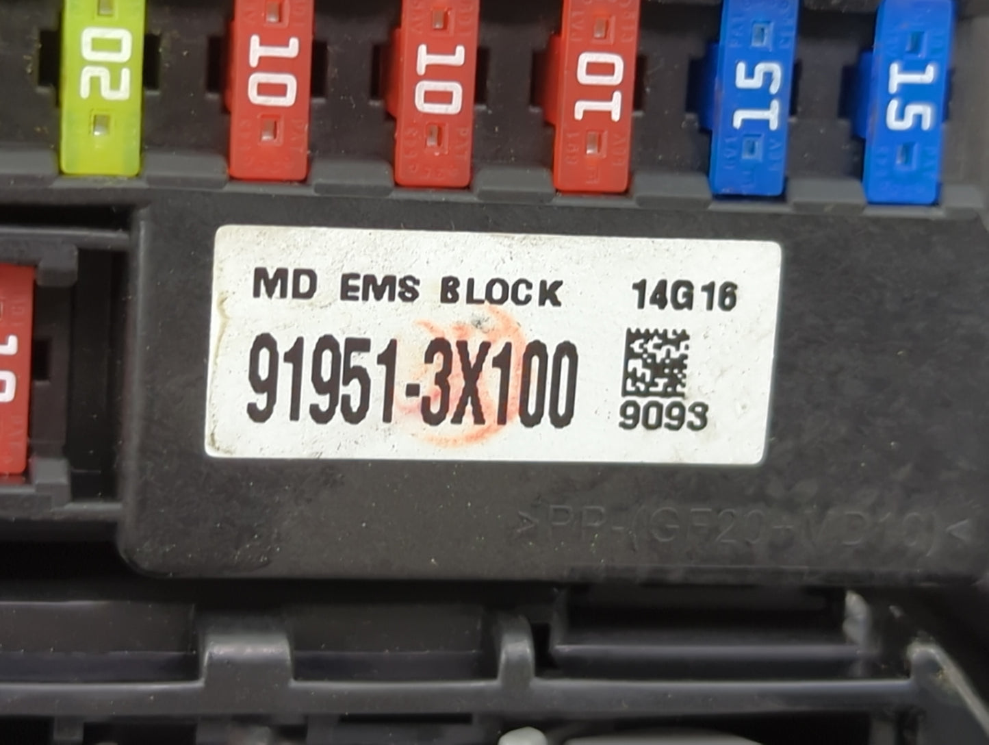 2014-2016 Hyundai Elantra Fusebox Fuse Box Panel Relay Module P/N:91951-3X100 91951-3X710 Fits Fits 2014 2015 2016 OEM Used 