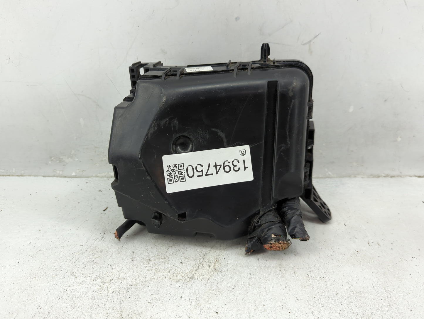 2014-2016 Hyundai Elantra Fusebox Fuse Box Panel Relay Module P/N:91951-3X100 91951-3X710 Fits Fits 2014 2015 2016 OEM Used 