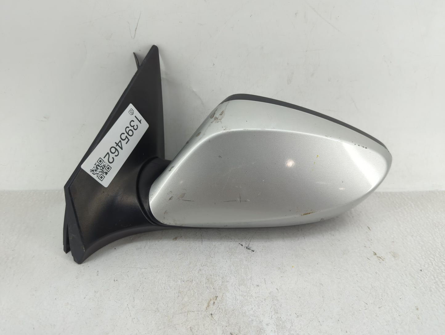 2015-2016 Hyundai Elantra Driver Side View Mirror - Left Door Mirror OEM Used - Oemusedautoparts1.com