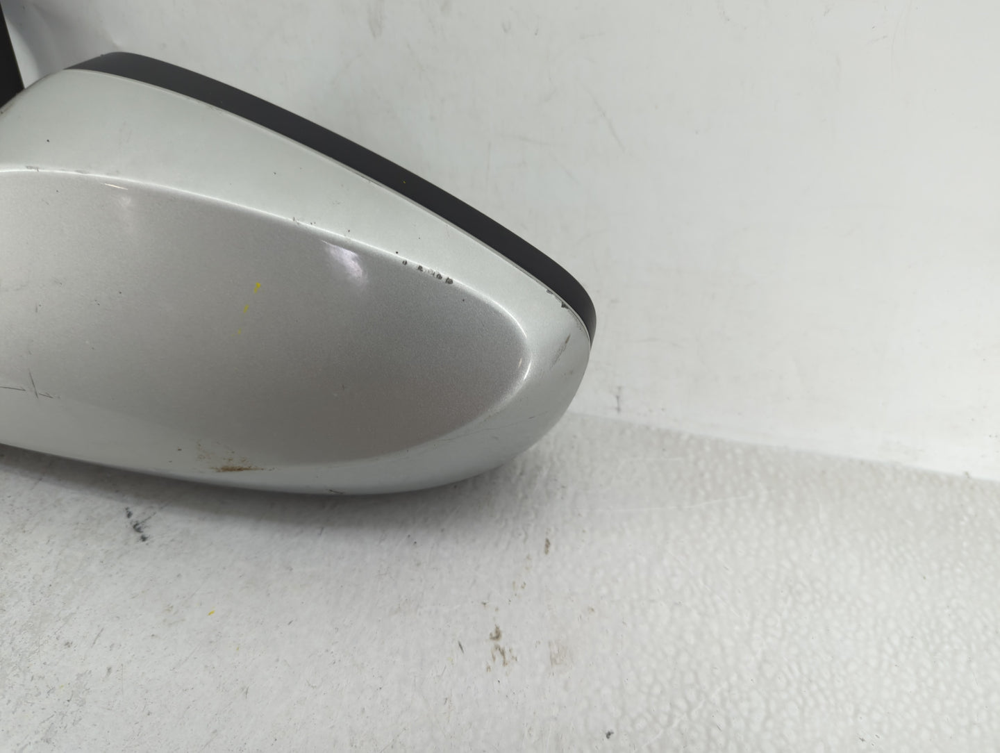 2015-2016 Hyundai Elantra Driver Side View Mirror - Left Door Mirror OEM Used - Oemusedautoparts1.com