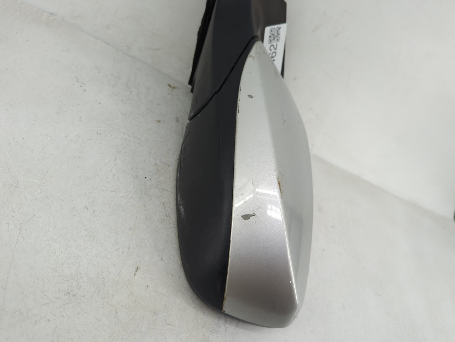 2015-2016 Hyundai Elantra Driver Side View Mirror - Left Door Mirror OEM Used - Oemusedautoparts1.com