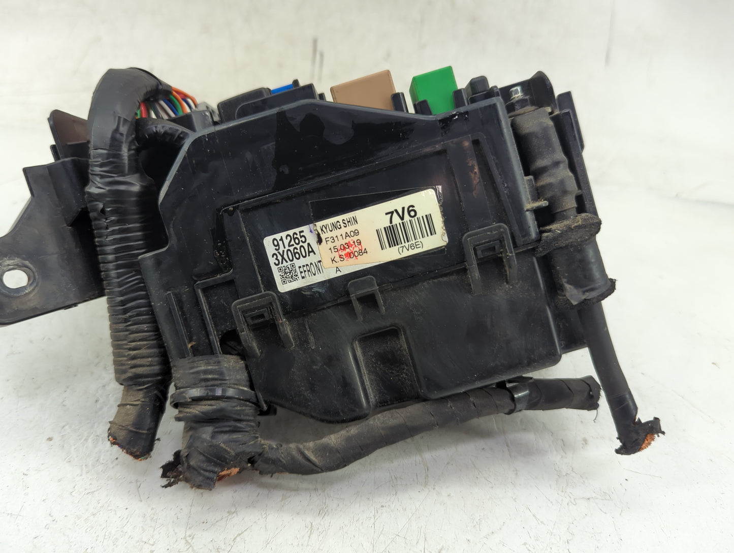 2014-2016 Hyundai Elantra Fusebox Fuse Box Panel Relay Module P/N:91265 3X060A Fits Fits 2014 2015 2016 OEM Used Auto Parts 