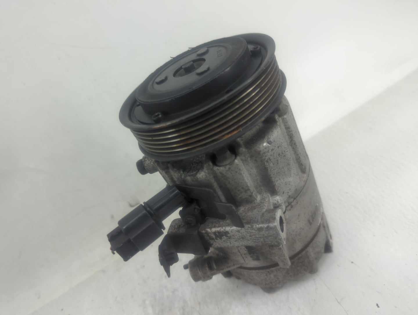 Hyundai Elantra Air Conditioning A/c Ac Compressor Oem - Oemusedautoparts1.com