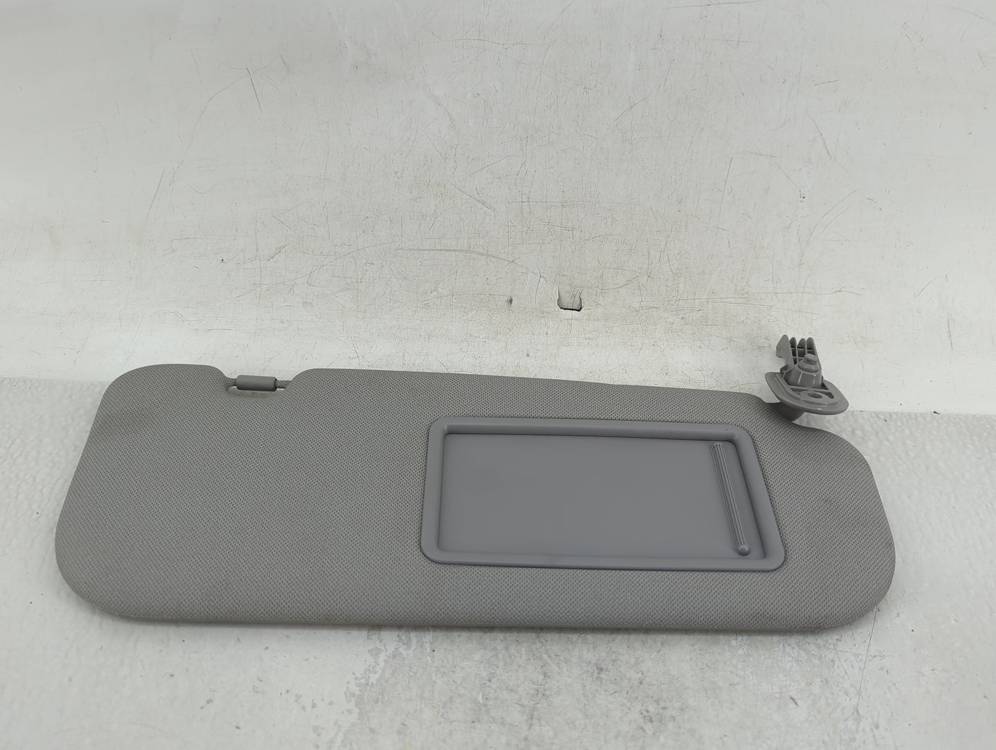 2014-2016 Hyundai Elantra Sun Visor Shade Replacement Passenger Right Mirror Fits Fits 2014 2015 2016 OEM Used Auto Parts - 