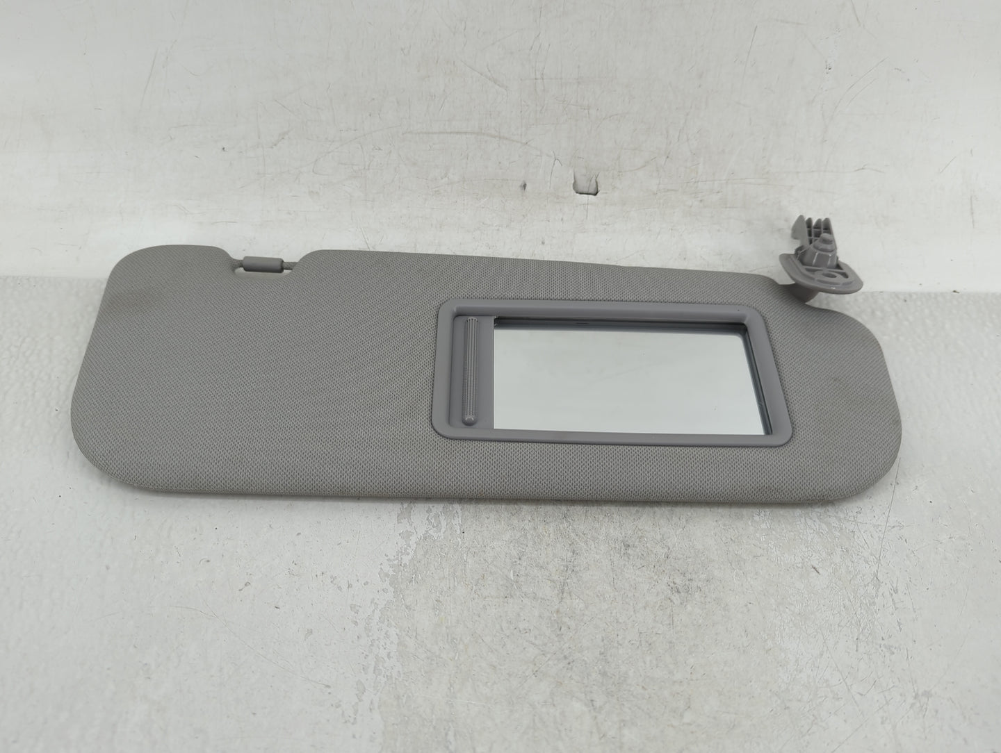 2014-2016 Hyundai Elantra Sun Visor Shade Replacement Passenger Right Mirror Fits Fits 2014 2015 2016 OEM Used Auto Parts - 