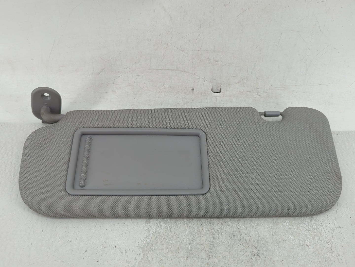 2014-2016 Hyundai Elantra Sun Visor Shade Replacement Driver Left Mirror Fits Fits 2014 2015 2016 OEM Used Auto Parts - Oemu