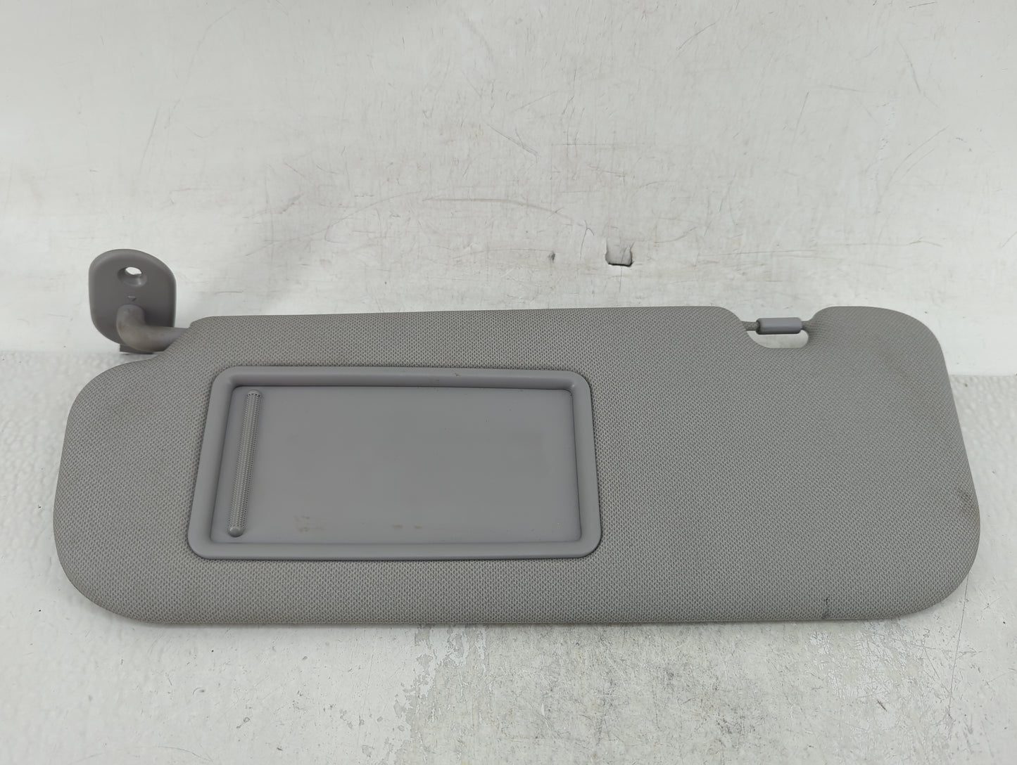 2014-2016 Hyundai Elantra Sun Visor Shade Replacement Driver Left Mirror Fits Fits 2014 2015 2016 OEM Used Auto Parts - Oemu