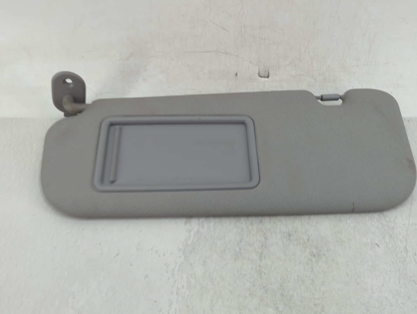 2014-2016 Hyundai Elantra Sun Visor Shade Replacement Driver Left Mirror Fits Fits 2014 2015 2016 OEM Used Auto Parts - Oemu