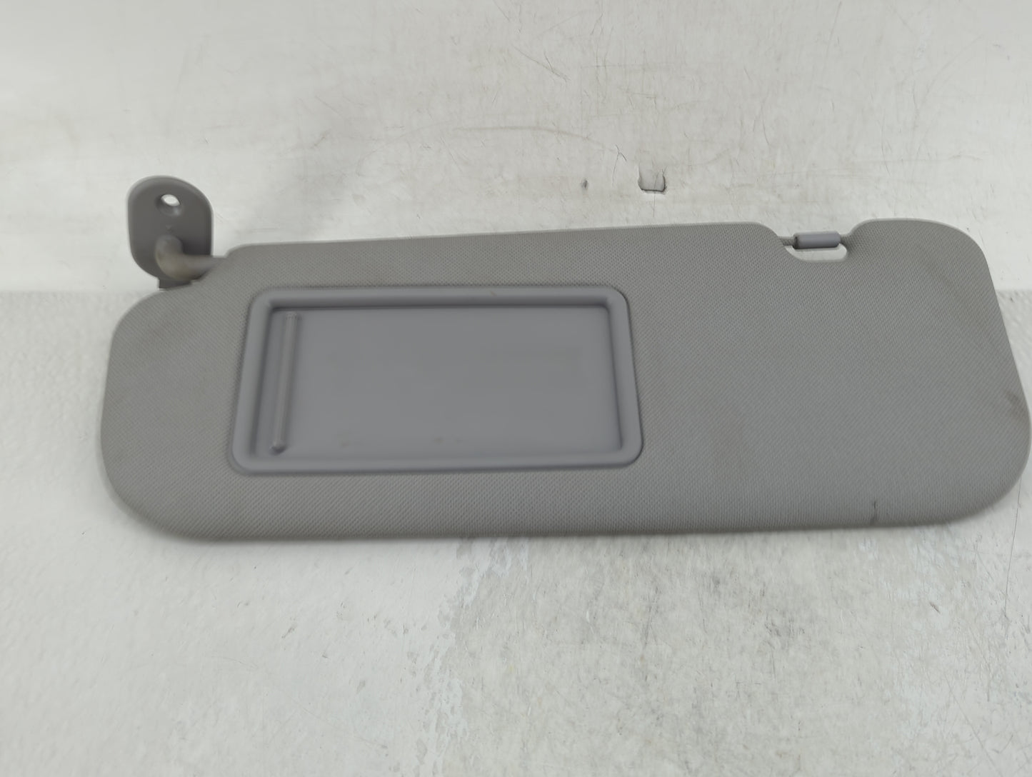 2014-2016 Hyundai Elantra Sun Visor Shade Replacement Driver Left Mirror Fits Fits 2014 2015 2016 OEM Used Auto Parts - Oemu