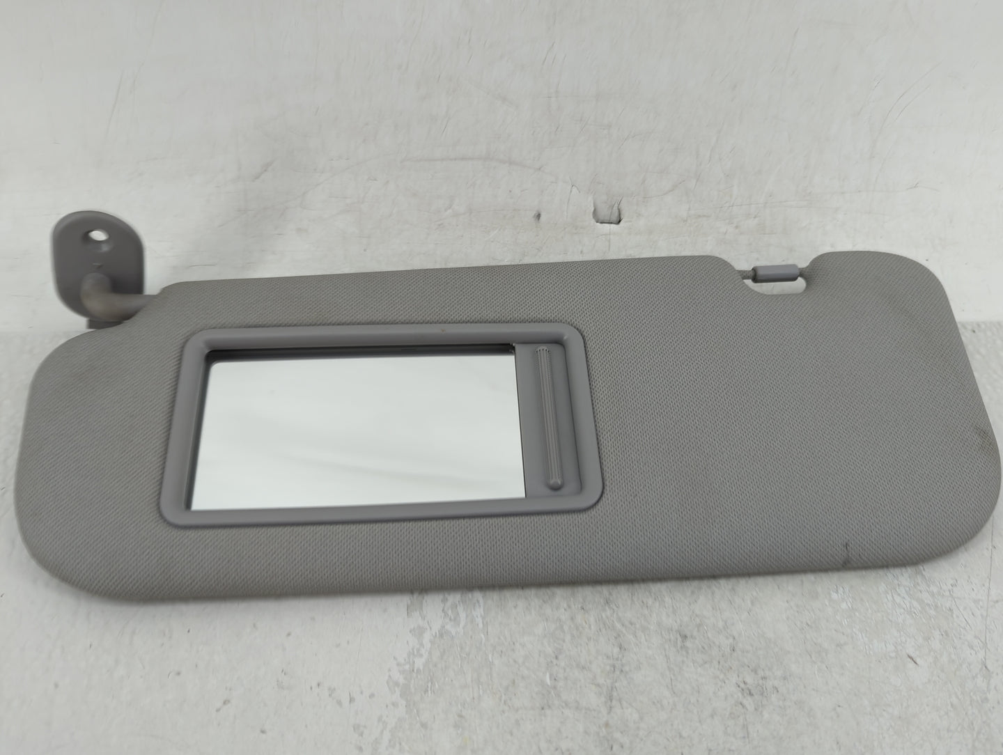 2014-2016 Hyundai Elantra Sun Visor Shade Replacement Driver Left Mirror Fits Fits 2014 2015 2016 OEM Used Auto Parts - Oemu