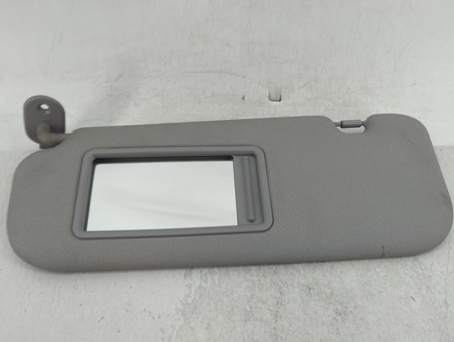 2014-2016 Hyundai Elantra Sun Visor Shade Replacement Driver Left Mirror Fits Fits 2014 2015 2016 OEM Used Auto Parts - Oemu