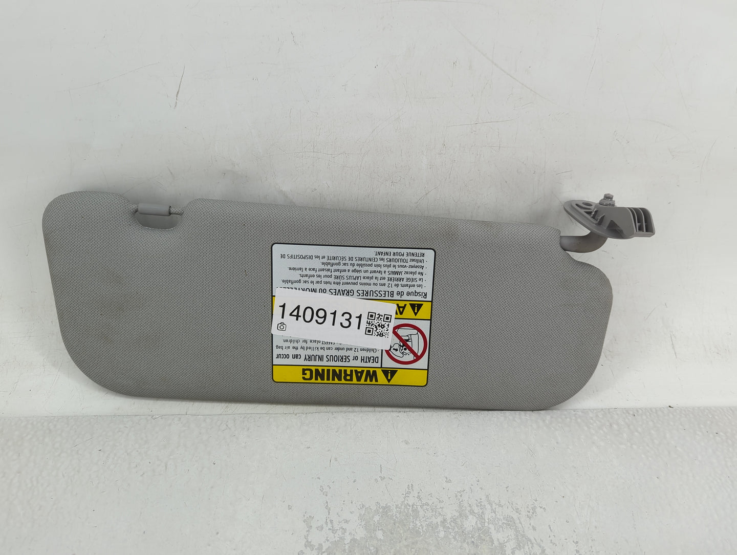2014-2016 Hyundai Elantra Sun Visor Shade Replacement Driver Left Mirror Fits Fits 2014 2015 2016 OEM Used Auto Parts - Oemu