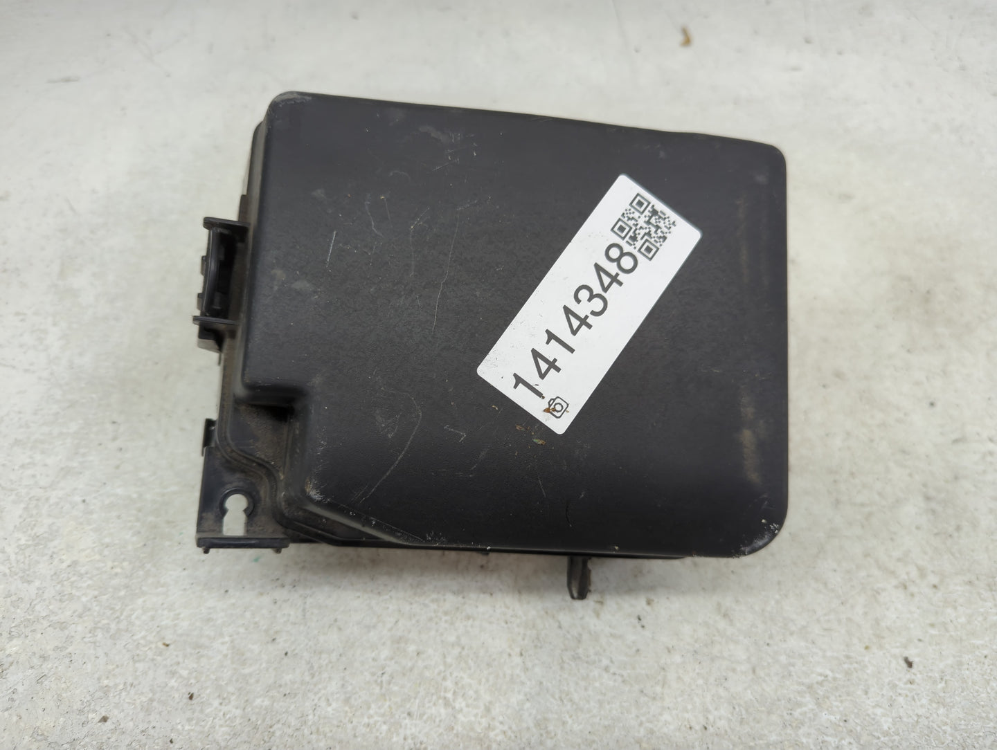 2014-2016 Hyundai Elantra Fusebox Fuse Box Panel Relay Module P/N:91956-00035 91951-3X710 Fits Fits 2014 2015 2016 OEM Used 