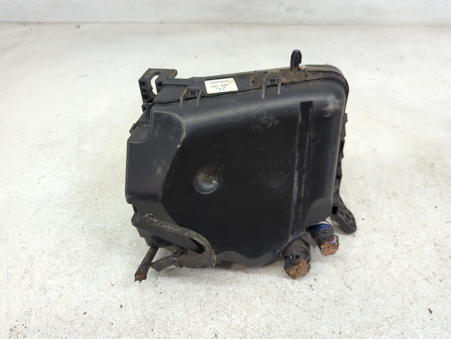 2014-2016 Hyundai Elantra Fusebox Fuse Box Panel Relay Module P/N:91956-00035 91951-3X710 Fits Fits 2014 2015 2016 OEM Used 