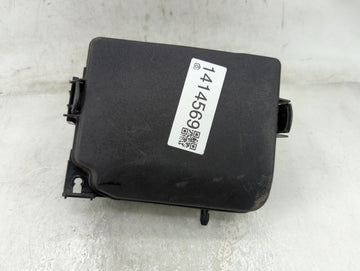 2016-2017 Hyundai Elantra Fusebox Fuse Box Panel Relay Module P/N:91248 A5230A 91950-A5742 Fits Fits 2016 2017 OEM Used Auto