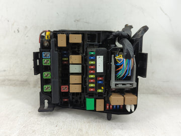 2016-2017 Hyundai Elantra Fusebox Fuse Box Panel Relay Module P/N:91248 A5230A 91950-A5742 Fits Fits 2016 2017 OEM Used Auto Parts