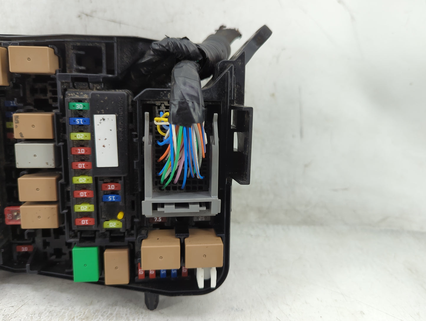 2016-2017 Hyundai Elantra Fusebox Fuse Box Panel Relay Module P/N:91248 A5230A 91950-A5742 Fits Fits 2016 2017 OEM Used Auto