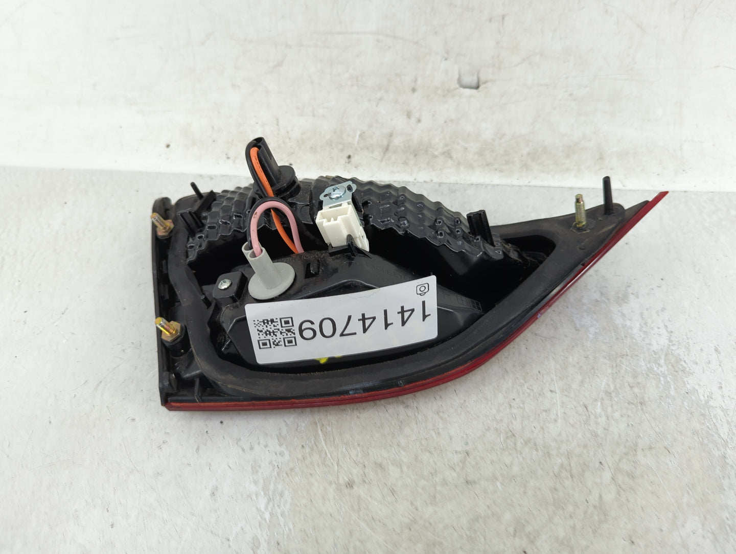 2014-2016 Hyundai Elantra Tail Light Assembly Passenger Right OEM P/N:92403-3Q Fits Fits 2014 2015 2016 OEM Used Auto Parts 