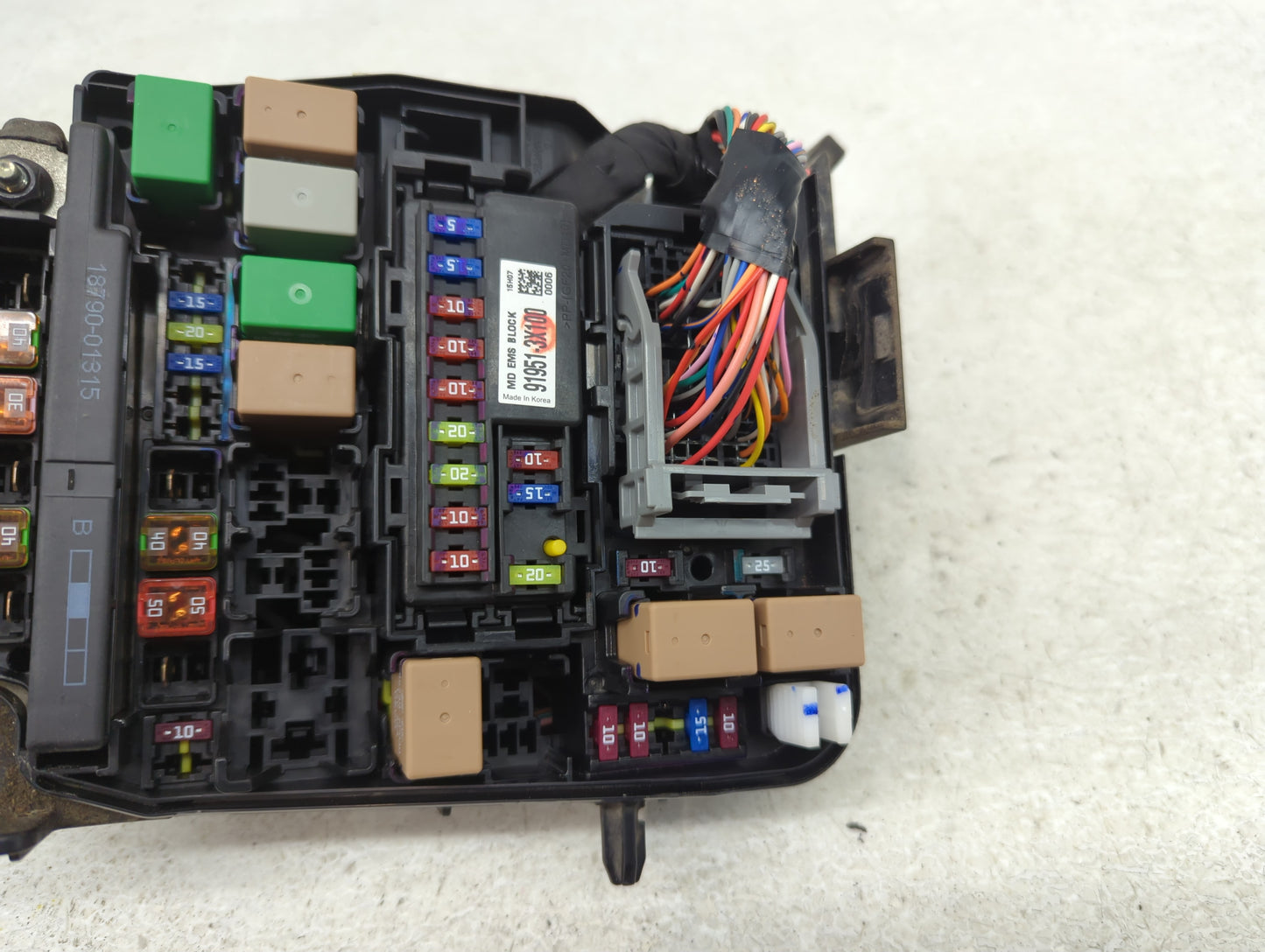 2014-2016 Hyundai Elantra Fusebox Fuse Box Panel Relay Module P/N:91951-3X710 Fits Fits 2014 2015 2016 OEM Used Auto Parts -