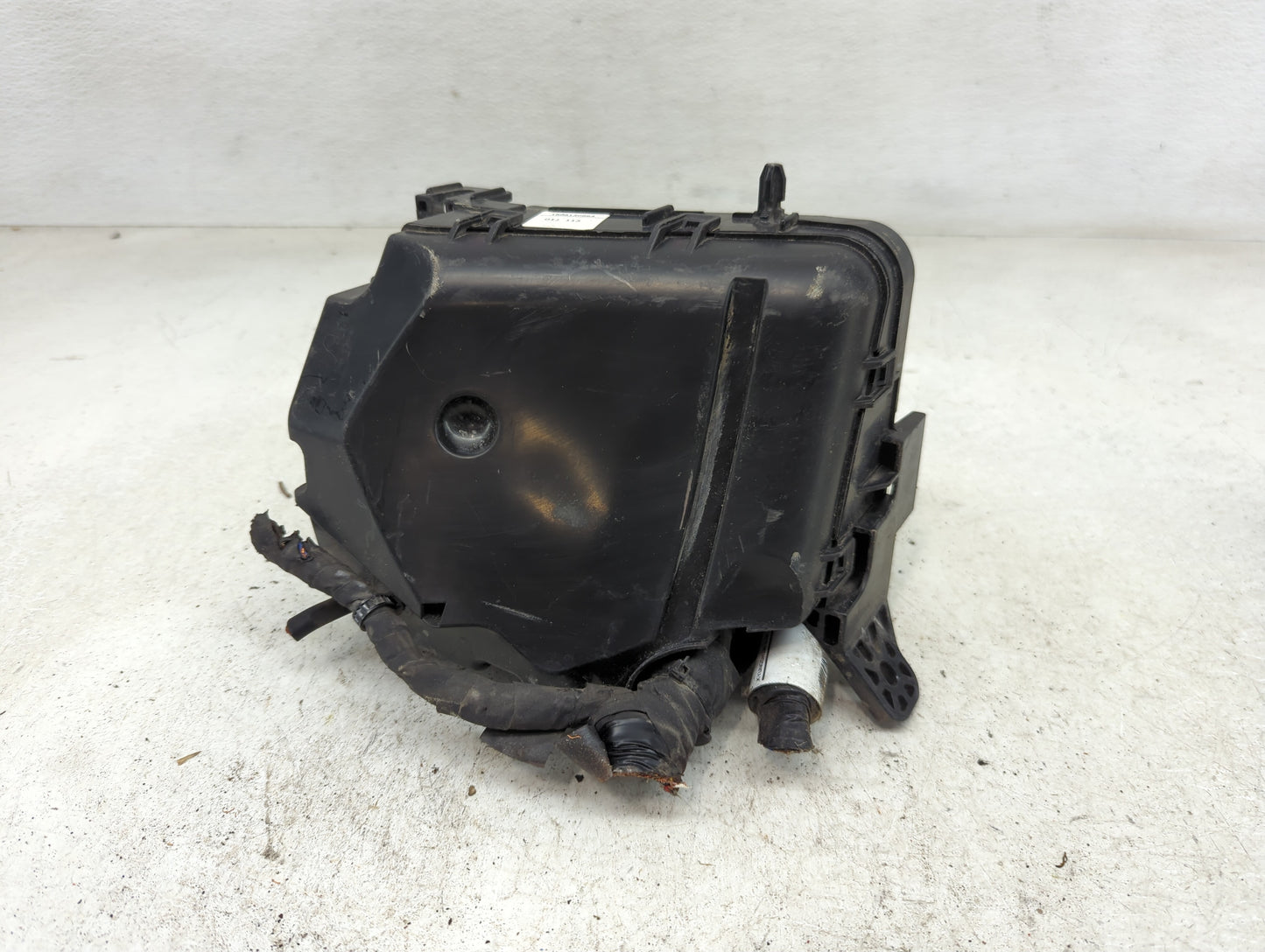 2014-2016 Hyundai Elantra Fusebox Fuse Box Panel Relay Module P/N:91951-3X710 Fits Fits 2014 2015 2016 OEM Used Auto Parts -