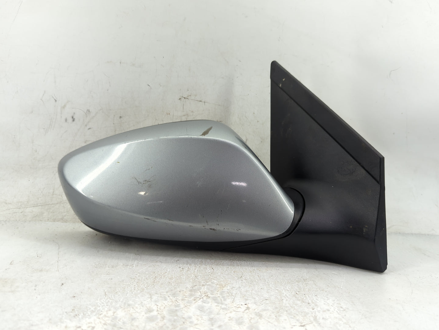 2014-2017 Hyundai Elantra Passenger Side View Mirror - Right Door Mirror OEM Used - Oemusedautoparts1.com