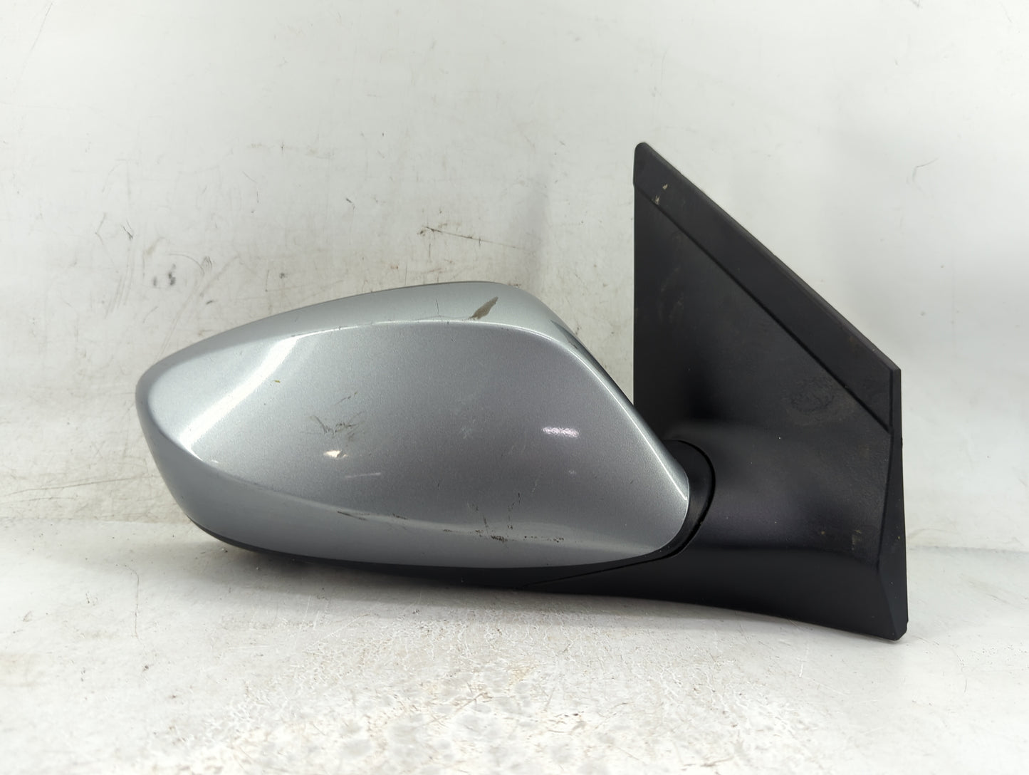 2014-2017 Hyundai Elantra Passenger Side View Mirror - Right Door Mirror OEM Used - Oemusedautoparts1.com
