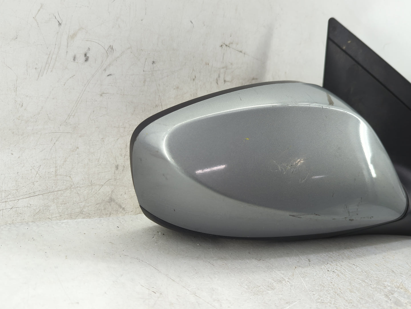 2014-2017 Hyundai Elantra Passenger Side View Mirror - Right Door Mirror OEM Used - Oemusedautoparts1.com