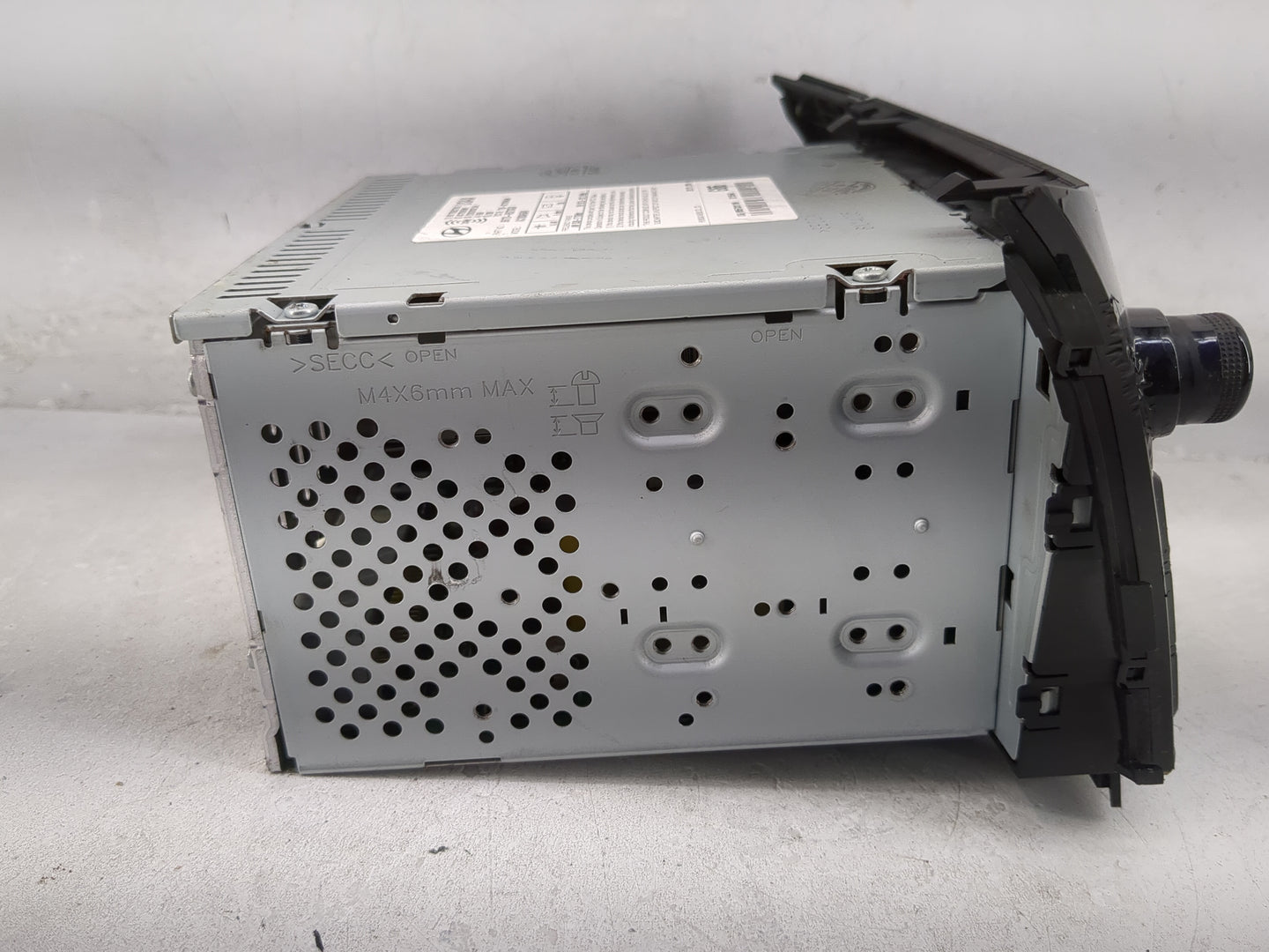 2016-2017 Hyundai Elantra Radio AM FM Cd Player Receiver Replacement P/N:96170-A5270GU Fits Fits 2016 2017 OEM Used Auto Par