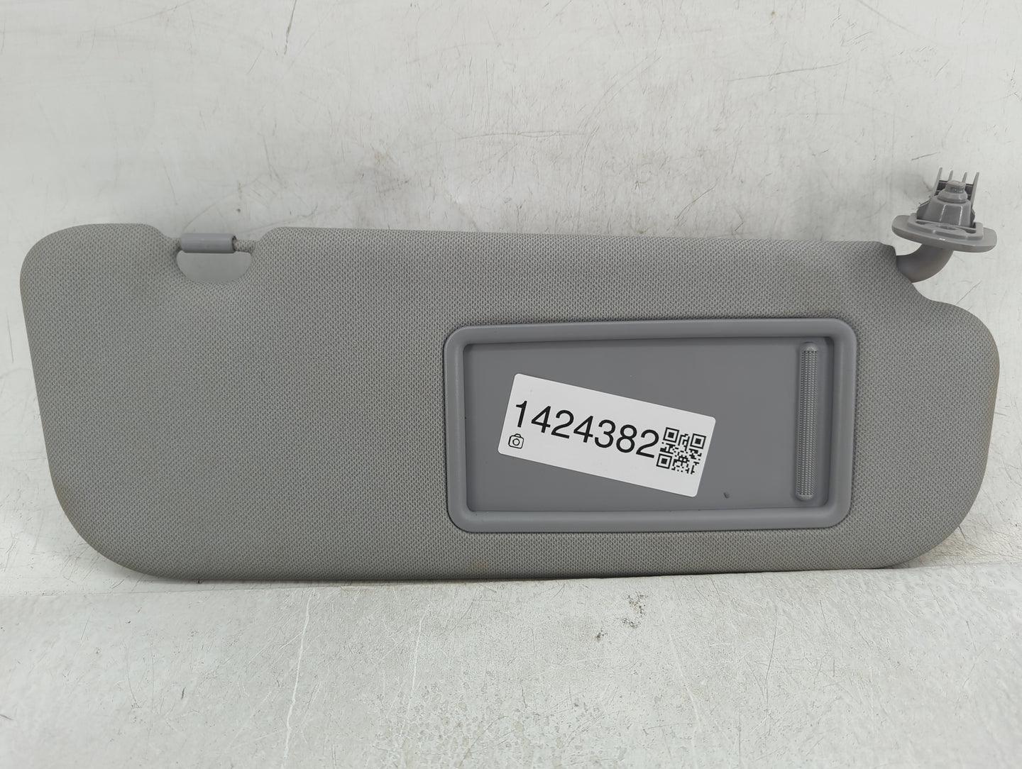 2014-2016 Hyundai Elantra Sun Visor Shade Replacement Passenger Right Mirror Fits Fits 2014 2015 2016 OEM Used Auto Parts - 