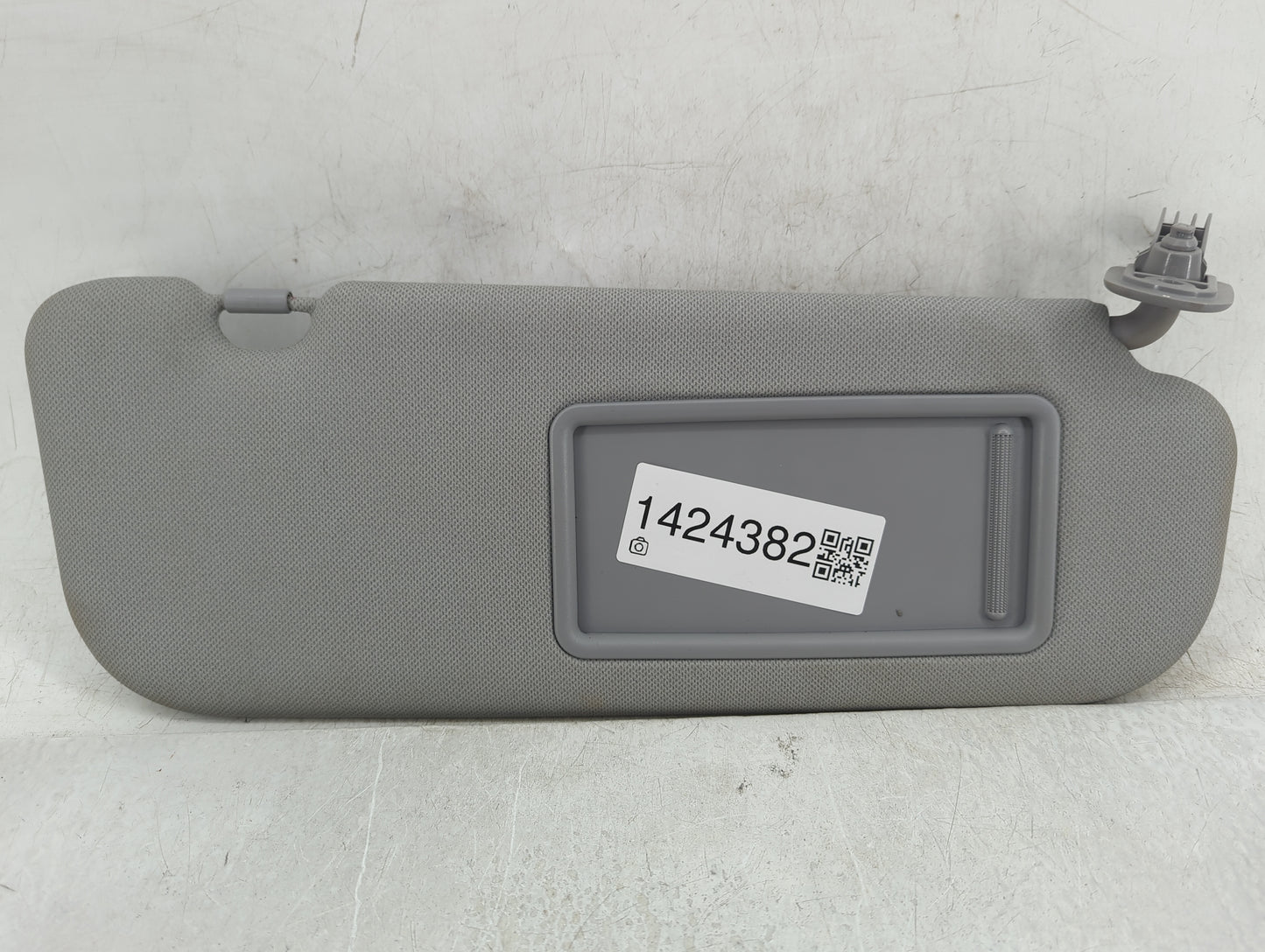 2014-2016 Hyundai Elantra Sun Visor Shade Replacement Passenger Right Mirror Fits Fits 2014 2015 2016 OEM Used Auto Parts - 