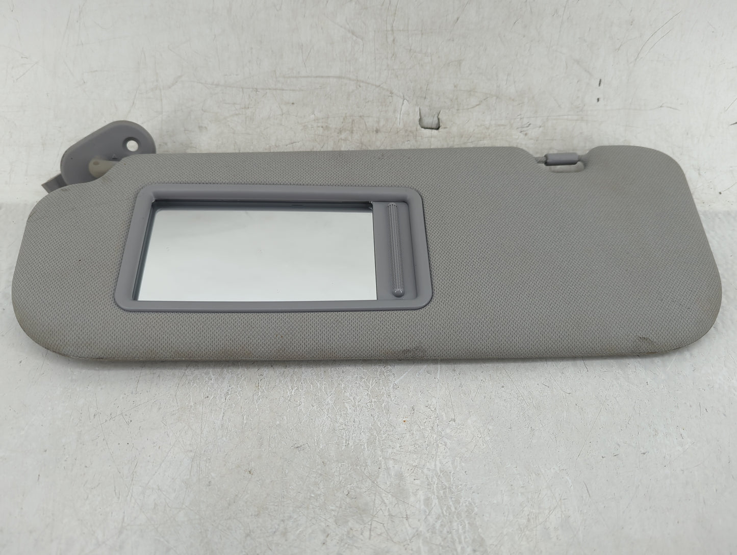 2014-2016 Hyundai Elantra Sun Visor Shade Replacement Driver Left Mirror Fits Fits 2014 2015 2016 OEM Used Auto Parts - Oemu