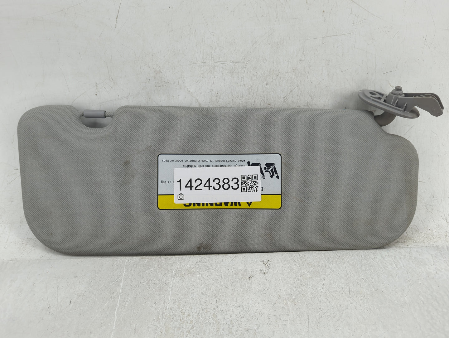 2014-2016 Hyundai Elantra Sun Visor Shade Replacement Driver Left Mirror Fits Fits 2014 2015 2016 OEM Used Auto Parts - Oemu