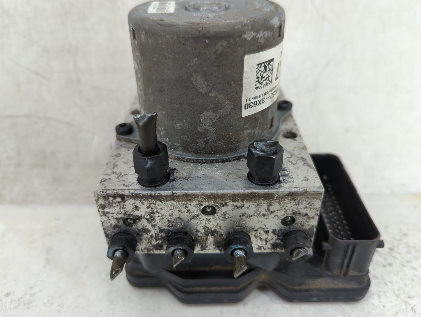 2014-2016 Hyundai Elantra ABS Pump Control Module Replacement P/N:58920-3X630 BE6003G510 Fits Fits 2014 2015 2016 OEM Used A