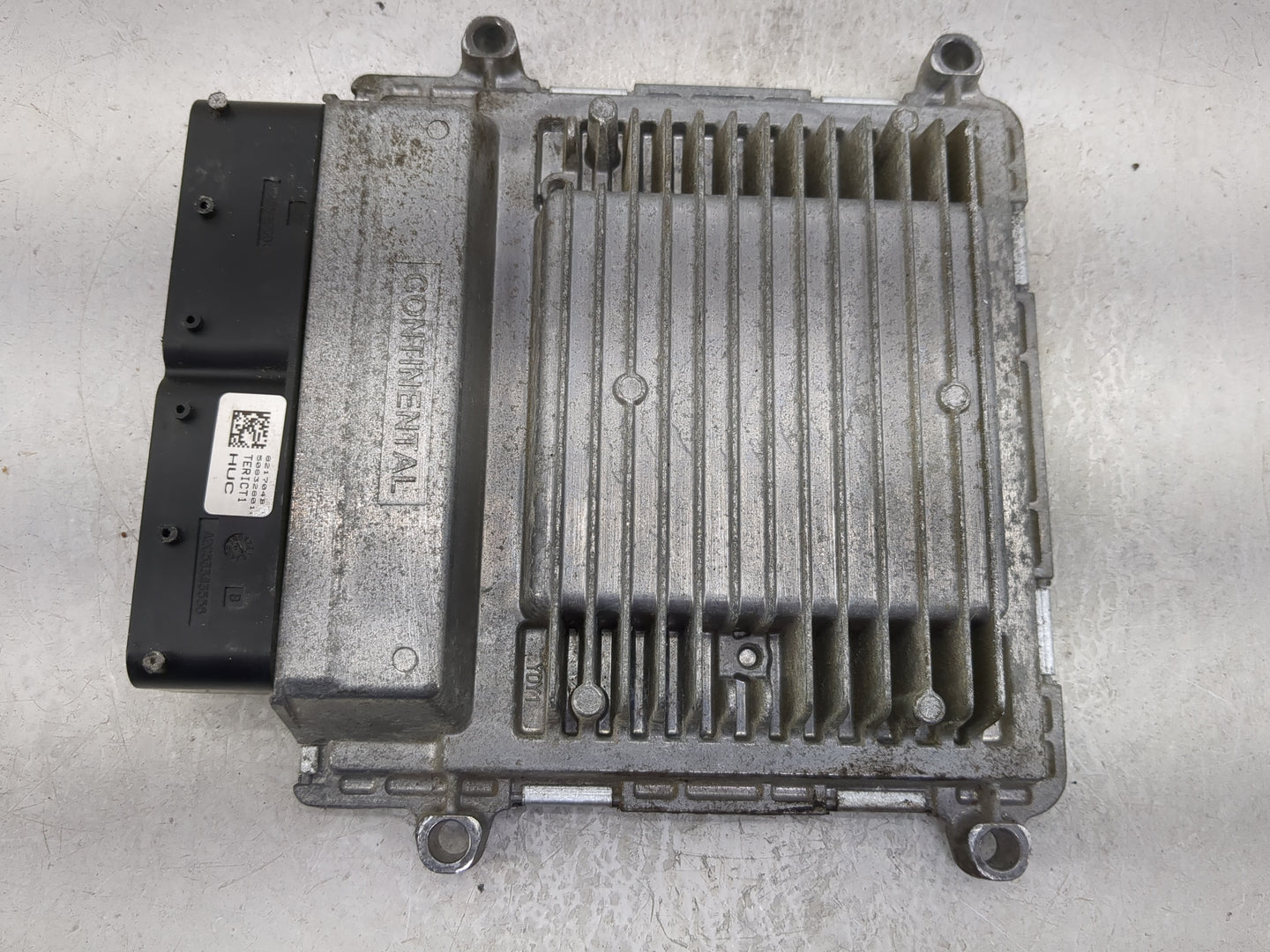 2014-2016 Hyundai Elantra PCM Engine Control Computer ECU ECM PCU OEM P/N:39102-2EML6 Fits Fits 2014 2015 2016 OEM Used Auto