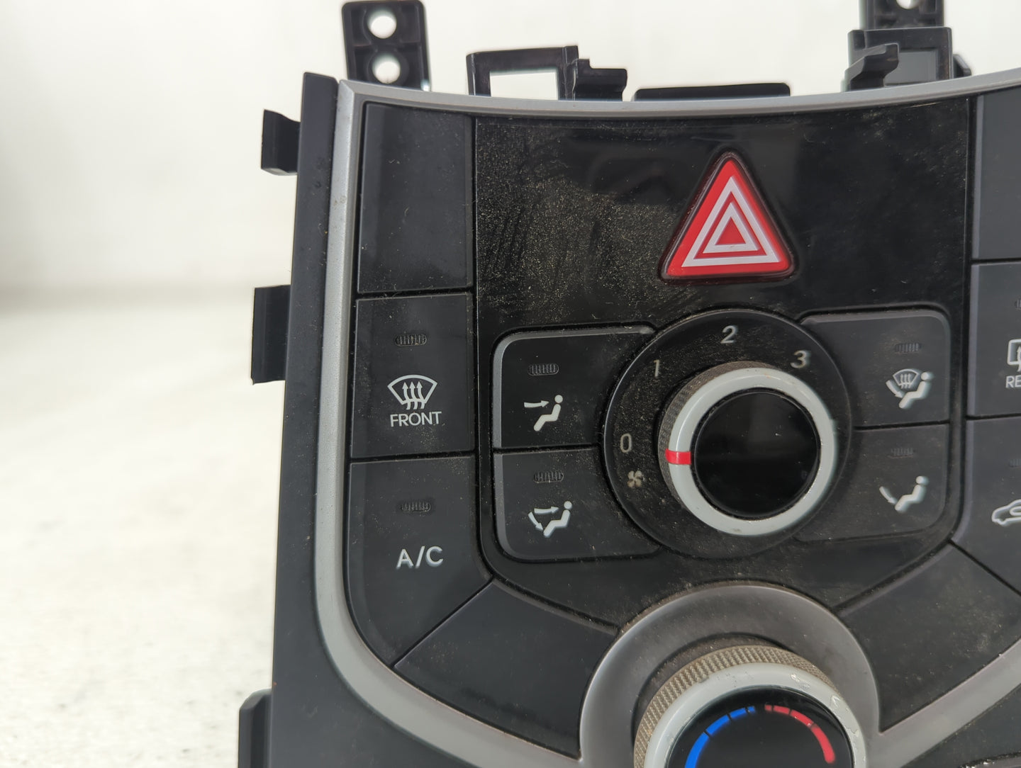 2014-2016 Hyundai Elantra Climate Control Module Temperature AC/Heater Replacement P/N:97250-3XCC1 C500-ATDCF Fits OEM Used 