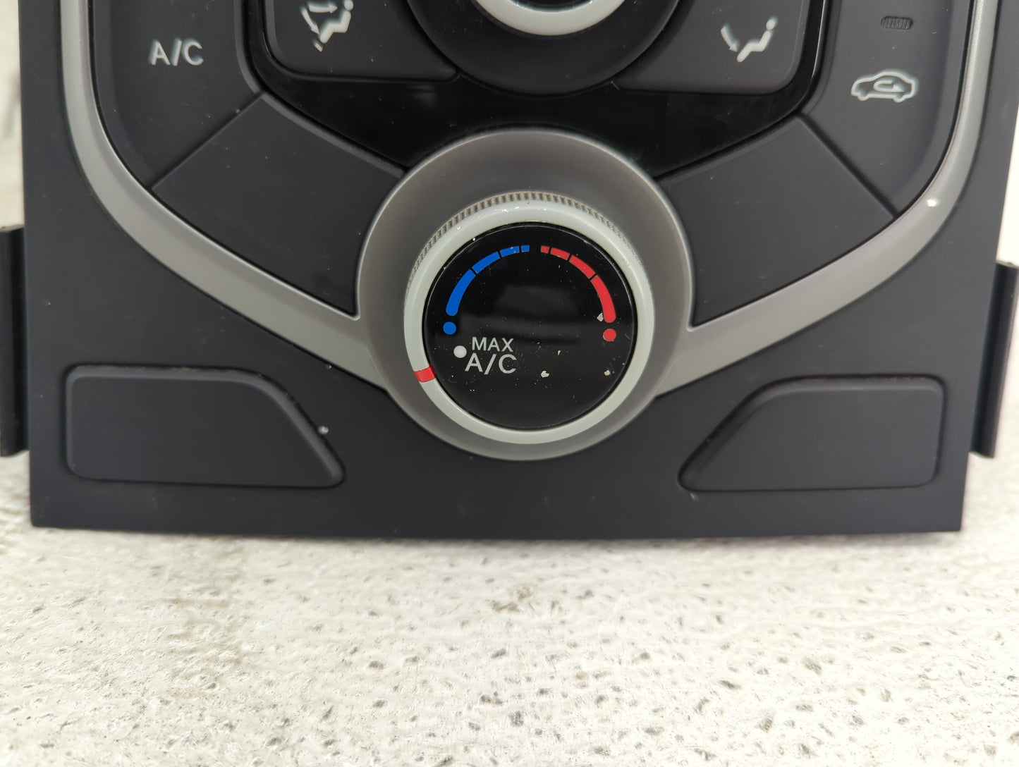 2014-2016 Hyundai Elantra Climate Control Module Temperature AC/Heater Replacement P/N:97250-3XCC1 C500-ATDCF Fits OEM Used 